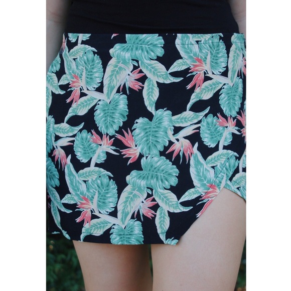 For Love & Lemons Birds of Paradise Aloha Skirt - Picture 4 of 8